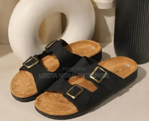 Birkenstock-Style Sandals/Slippers · Photo 1