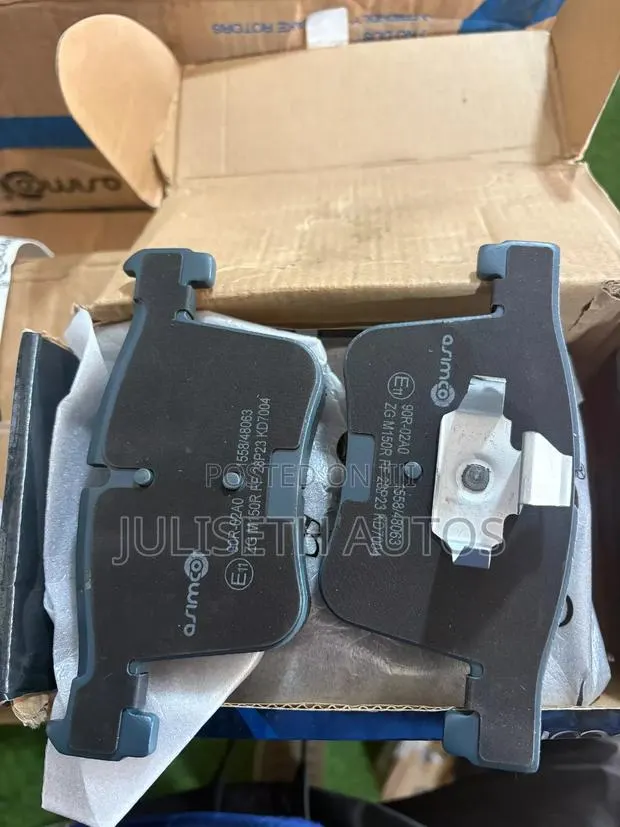BMW Series 1, 2, 3 and 4 Rear/Back Brake Pad · Photo 1