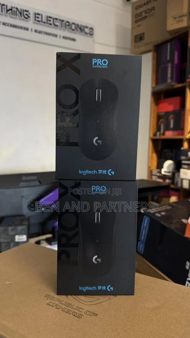 Logitech G Pro X Superlight Gaming Mouse · Photo 1