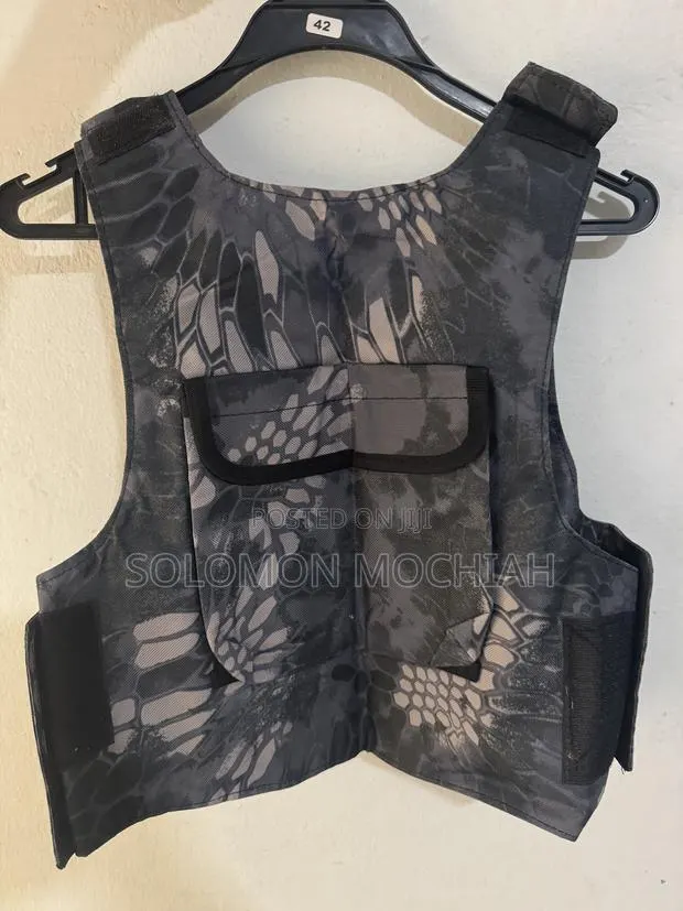 Tactical Security Vest · Photo 1