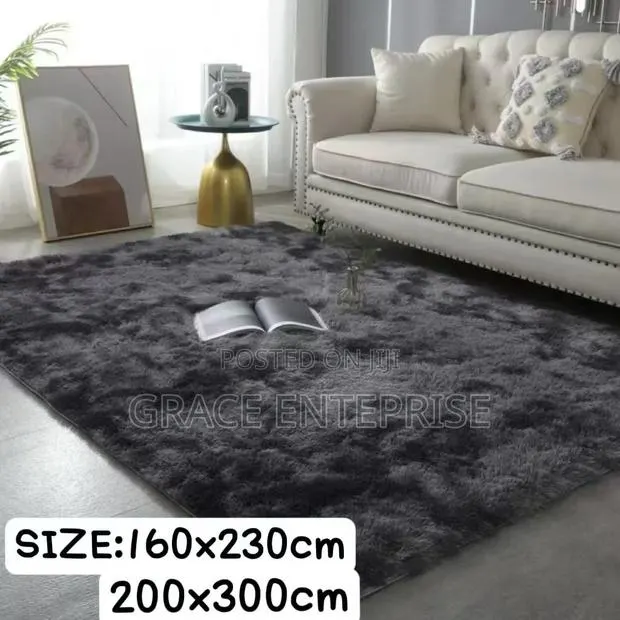 Affordable Quality Ligth Weight Fluffy in Different Size · Photo 1
