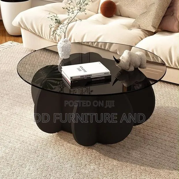 Glass Center Table · Photo 1