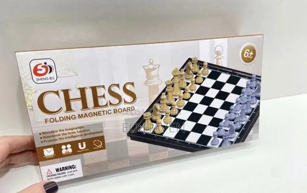 Chess Folding Magnetic Board (Mini Size) · Photo 1