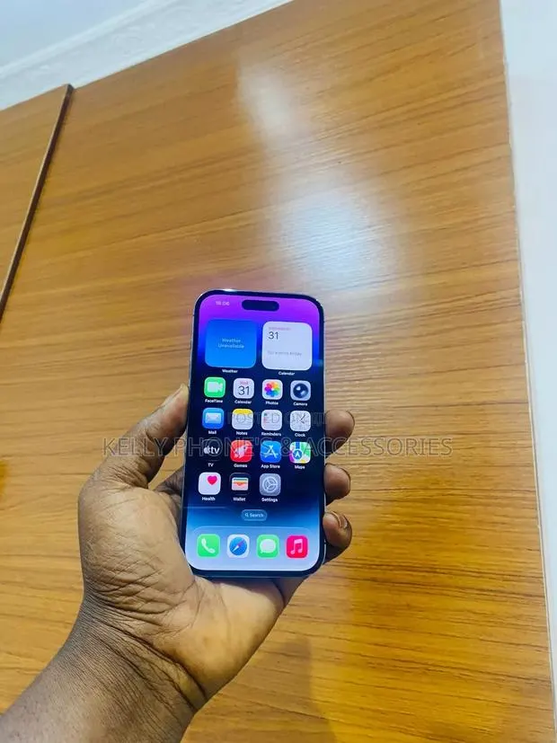 Apple iPhone 14 Pro 256 GB Purple · Photo 1