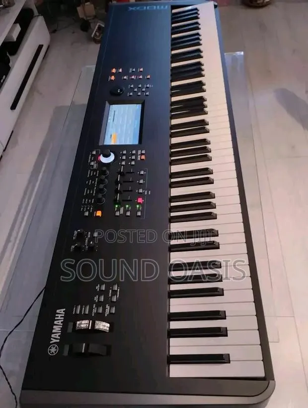 Yamaha Modx8 88-Key Synthesizer Workstation · Photo 1