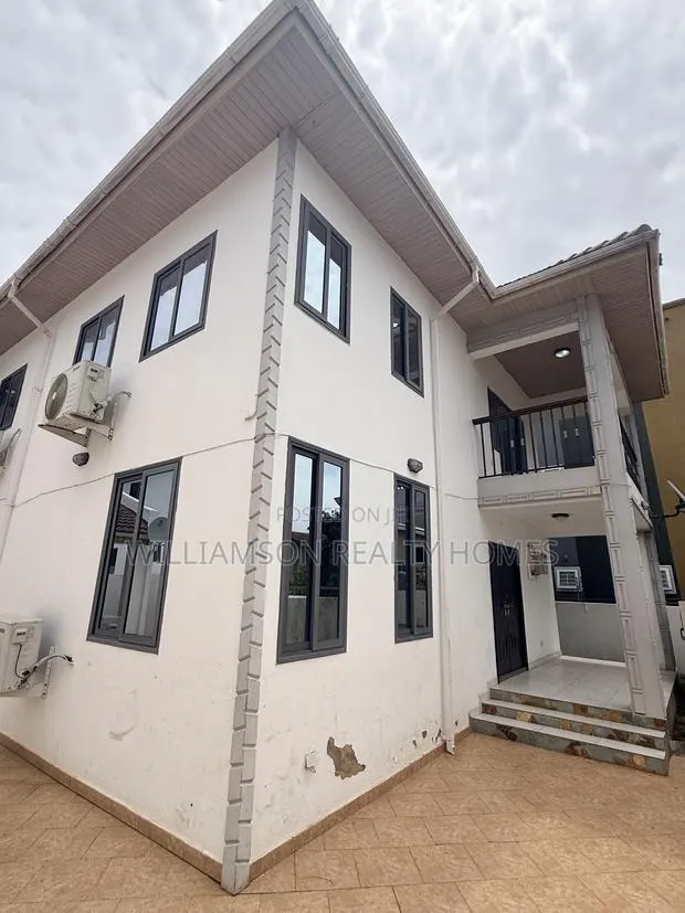 5bdrm House in Community 20 Estate, Spintex for rent · Photo 1