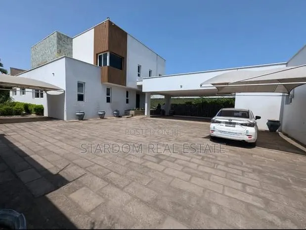 Furnished 5bdrm Mansion in Airport Hills for sale · Photo 1