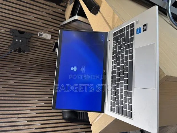 Laptop HP ProBook 440 G9 8GB Intel Core i3 SSD 128GB · Photo 1