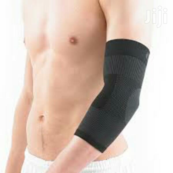 Durable Elbow Support · Photo 2