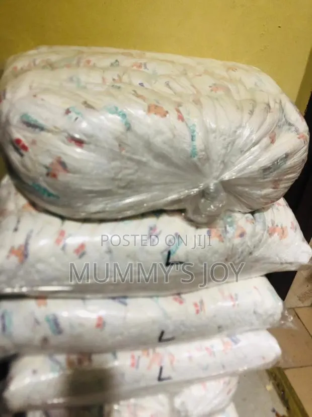 European Mix Original Pull Up Diapers · Photo 1