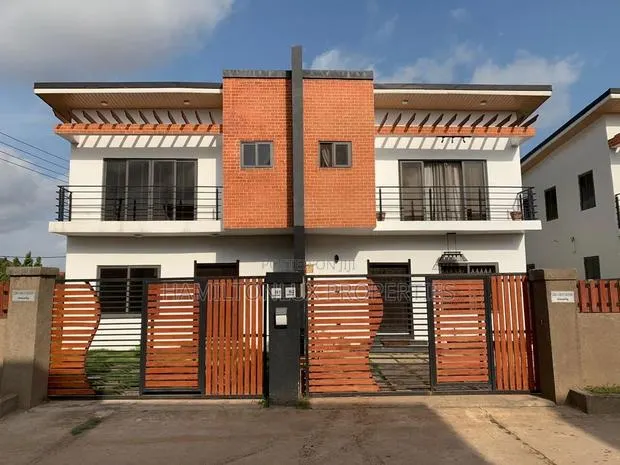 3bdrm House in 14Th Avenue, East Legon for rent · Photo 1