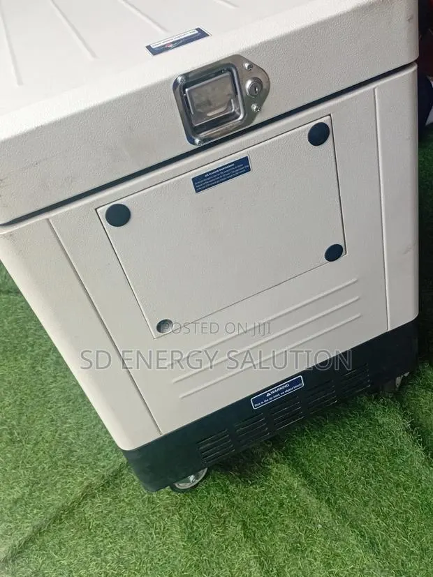 Tailored 15kva Generator Uk Model Diesel Silent Surface · Photo 1