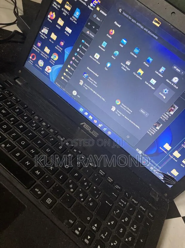 Laptop Asus X551CA 4GB Intel Core i3 SSD 256GB · Photo 1
