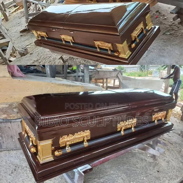 Classic Mahogany Elegance Casket · Photo 1