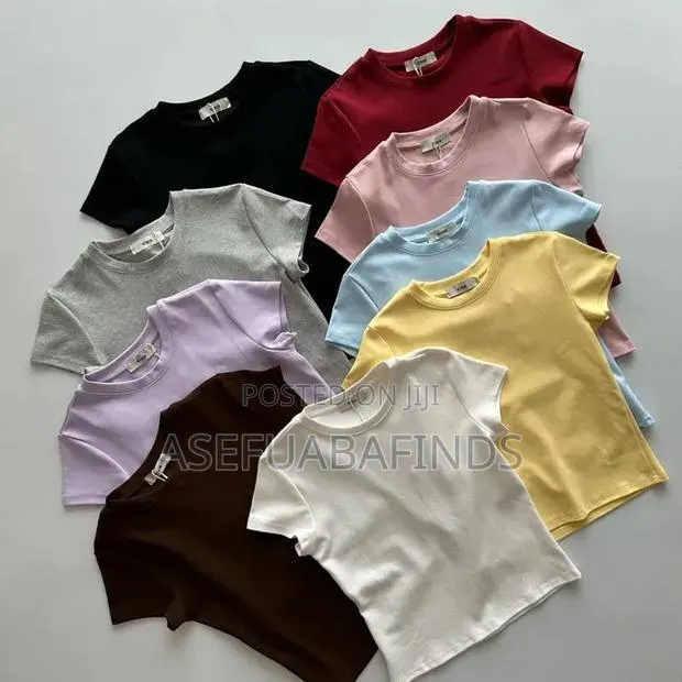 5pcs Random T-Shirts · Photo 1