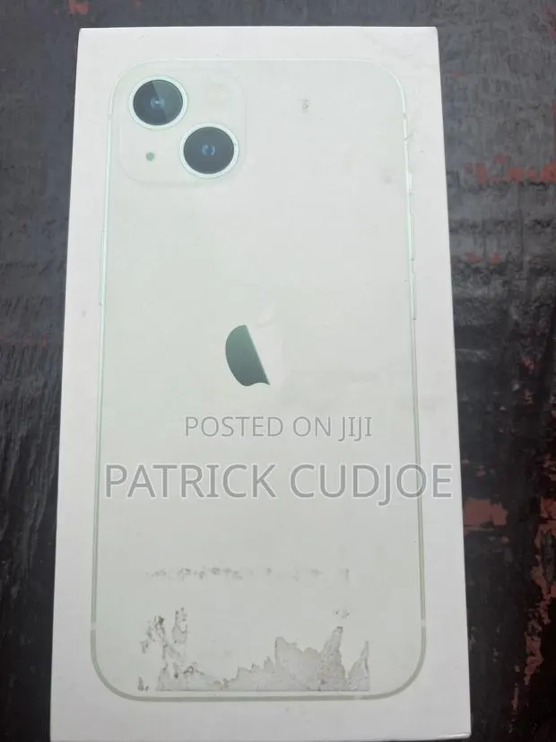 Apple iPhone 13 128 GB White · Photo 1