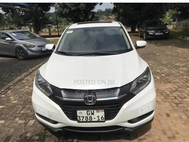 Honda HR-V 4dr SUV (1.5L 4cyl CVT) 2016 White · Photo 1