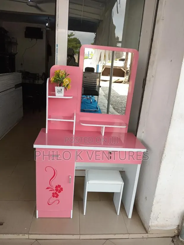 Cute Dresser · Photo 1