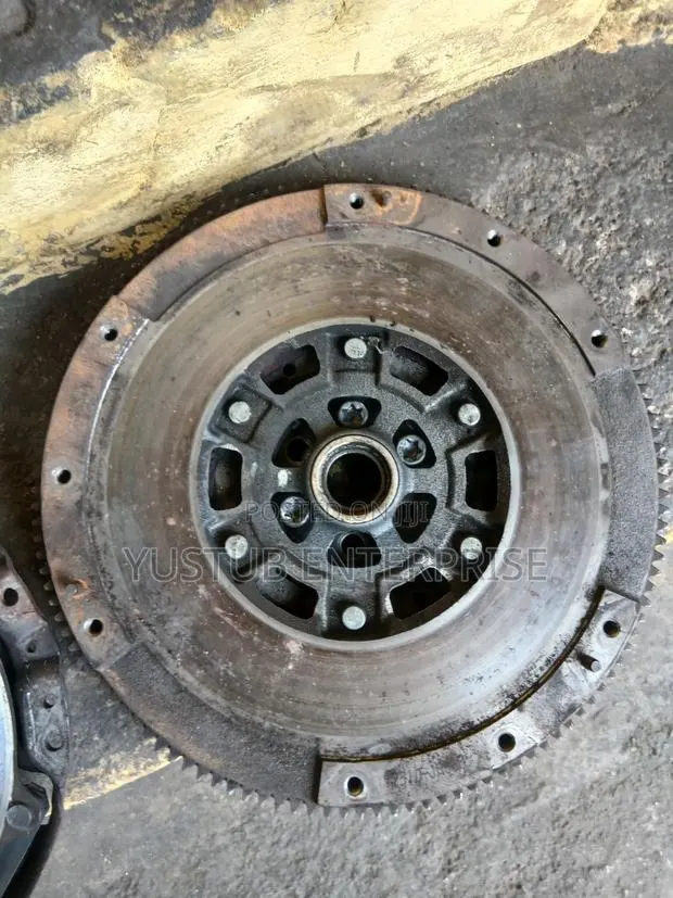 Nissan Rogue,Nissan Extrail Manual Flywheel · Photo 1