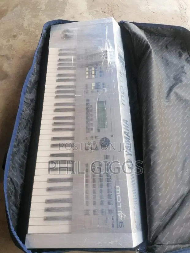 Yamaha Motif 6 Regular · Photo 1
