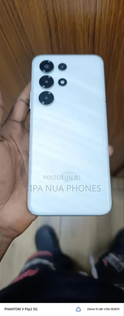 Itel Super 26 Ultra 256 GB Silver · Photo 1
