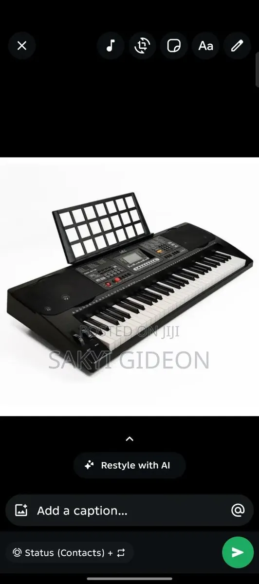 MK-812 Professional Electronic Keyboard · Photo 1
