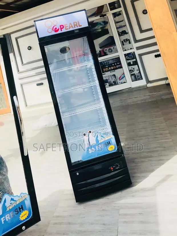 Original PVC-46 Singledoor 318 Liters Pearl Display Fridge · Photo 1