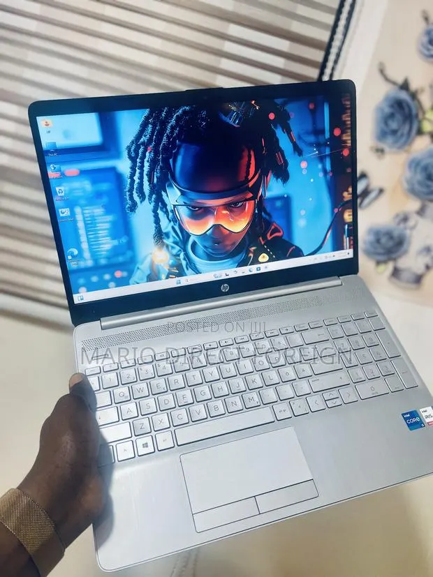 Laptop HP 15-dw3031 16GB Intel Core i5 SSD 512GB · Photo 1