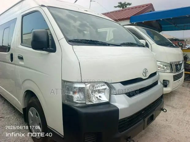 Toyota HiAce 2024 White · Photo 1