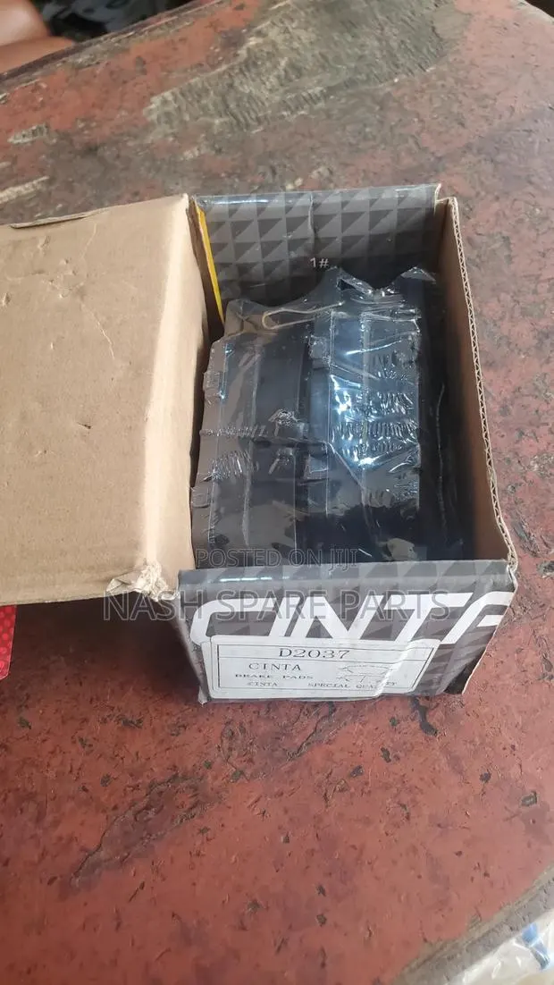 Honda CRV 2018 Back Brake Pads · Photo 1