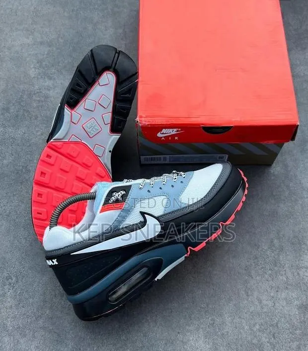 Nike Air Max Bw "Big Window" · Photo 1