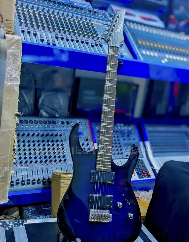 Ibanez Lead/Electric Guitar (Blue) · Photo 1
