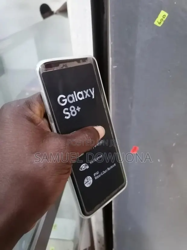 Samsung Galaxy S8+ 128 GB Blue · Photo 1