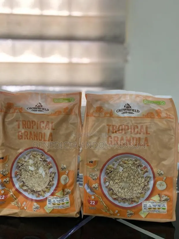 Tropical Granola · Photo 1