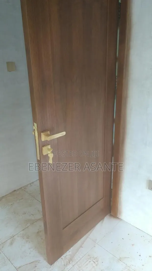 Sprayer [ Doors, Windows, Pergola, Gates, Plastics and More] · Photo 1