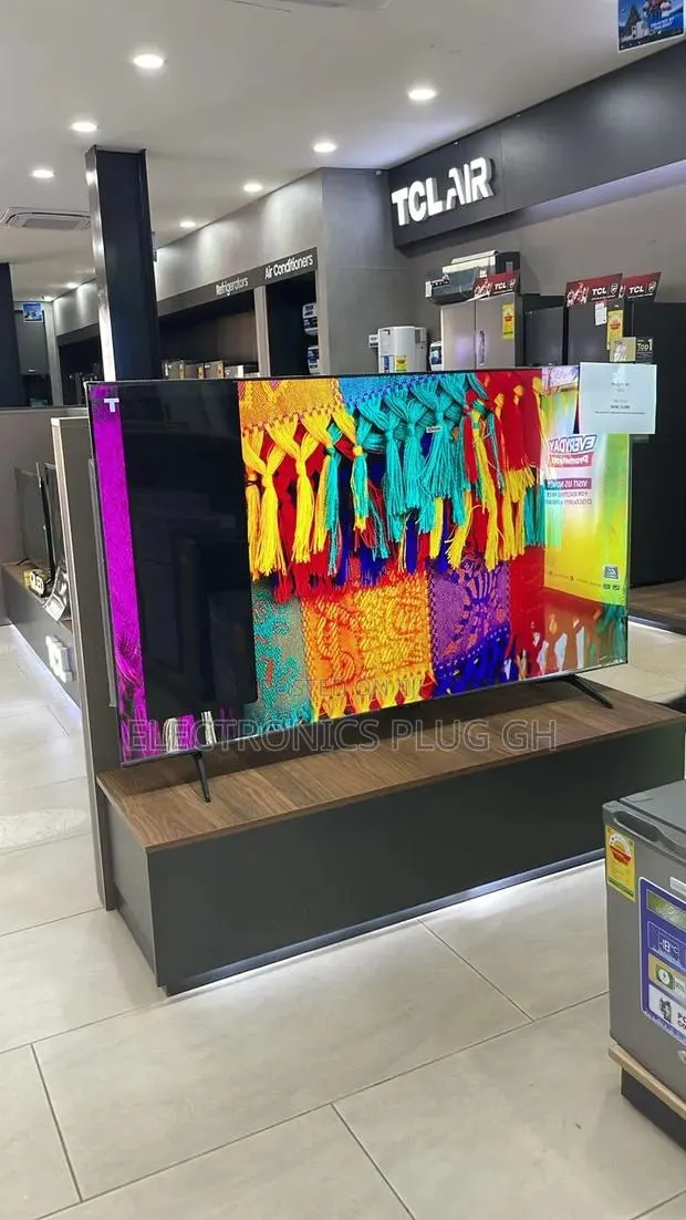Samsung 98 Uhd Smart TV · Photo 1