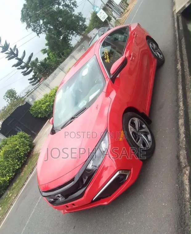 Honda Civic 2019 · Photo 1