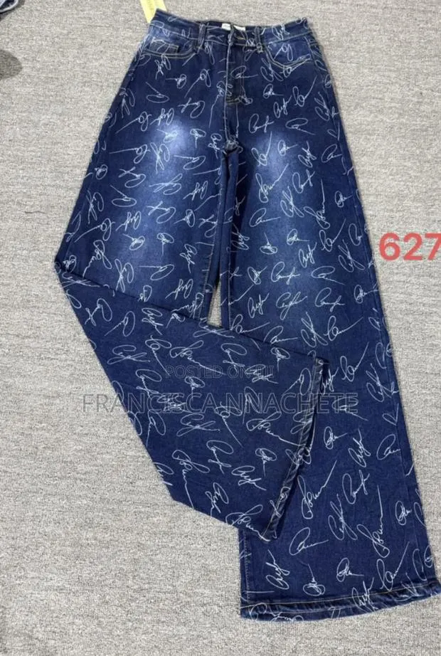 Women Jeans · Photo 1