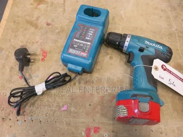 Makita 6281d Cordless Drill With Charger Battery 14.4v · Photo 1
