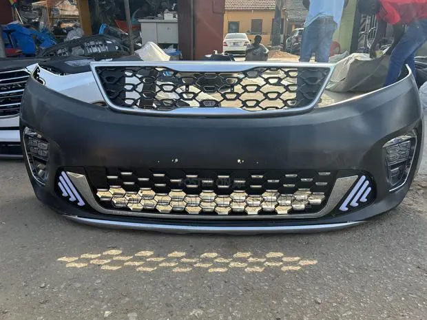 Complete Front Bumper SORENTO 2012-2013-2014-2015 · Photo 1