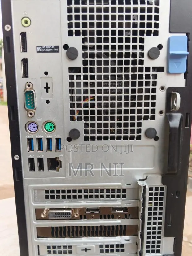 Desktop Computer Dell Optiplex 7090 16GB Intel Core i7 SSD 512GB · Photo 1