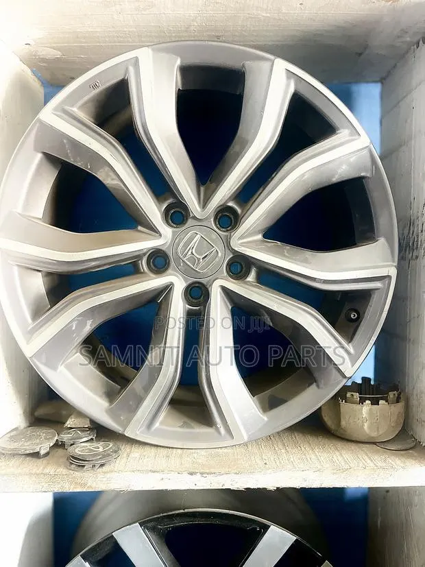 Home Used Rim 19 for Honda CR-V · Photo 1