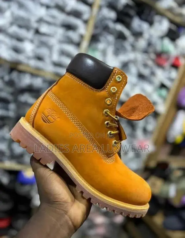 Timberland Premium 6-Inch Waterproof Boot - Original (In Box) · Photo 1
