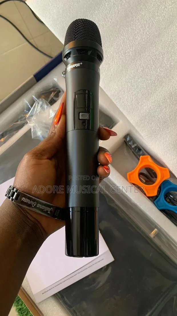 Shure Glxd9 2in1 Wireless Microphone · Photo 1
