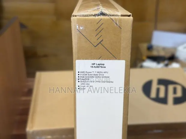 New Laptop HP 15 8GB AMD Ryzen 5 SSD 512GB · Photo 1