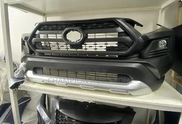 Toyota RAV4 2019-2020-2021-2022-2023 Adventure Complete Bumper · Photo 1