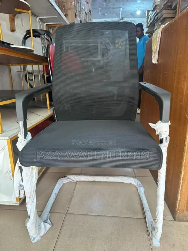 Office or Home Chair · Photo 1
