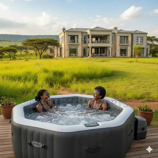 Jacuzi Layz Spa Hot Tub Bubble Bath Intex Swimming Pool · Photo 1