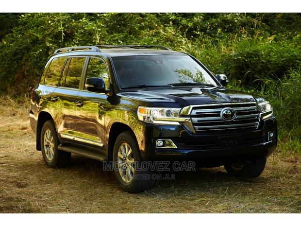 Toyota Landcruisers V8 for Rent With a Driver in Ghana? · Photo 2