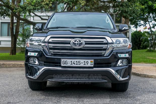 Toyota Landcruisers V8 for Rent With a Driver in Ghana? · Photo 5